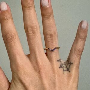 Elegant 14k Gold and Sapphire Chevron Ring